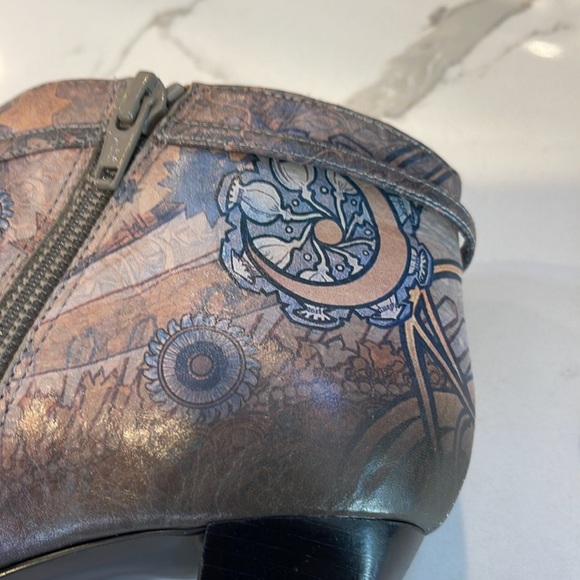 Customized H&M Blazer - Picture 5 of 5